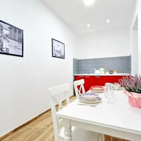 Restart Accommodations Aldobrandini E Sciarra Rome Exterior photo