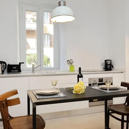 Restart Accommodations Aldobrandini E Sciarra Rome Exterior photo